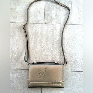 Bronze toned wallet purse w adjustable & removable strap - tons of pockets!